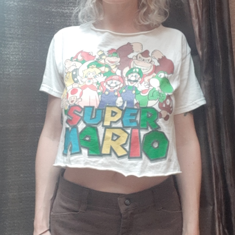 Vintage cropped glow in the dark Super Mario T